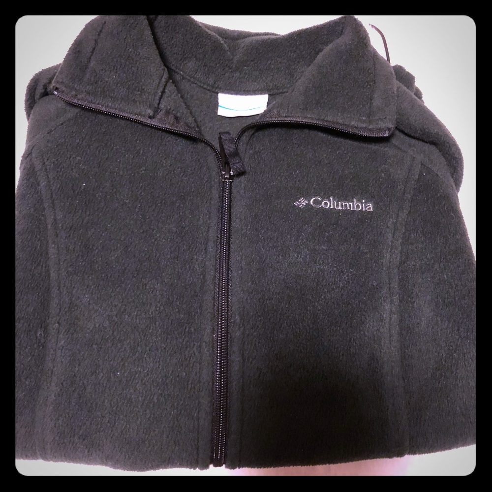 Columbia fleece sweater